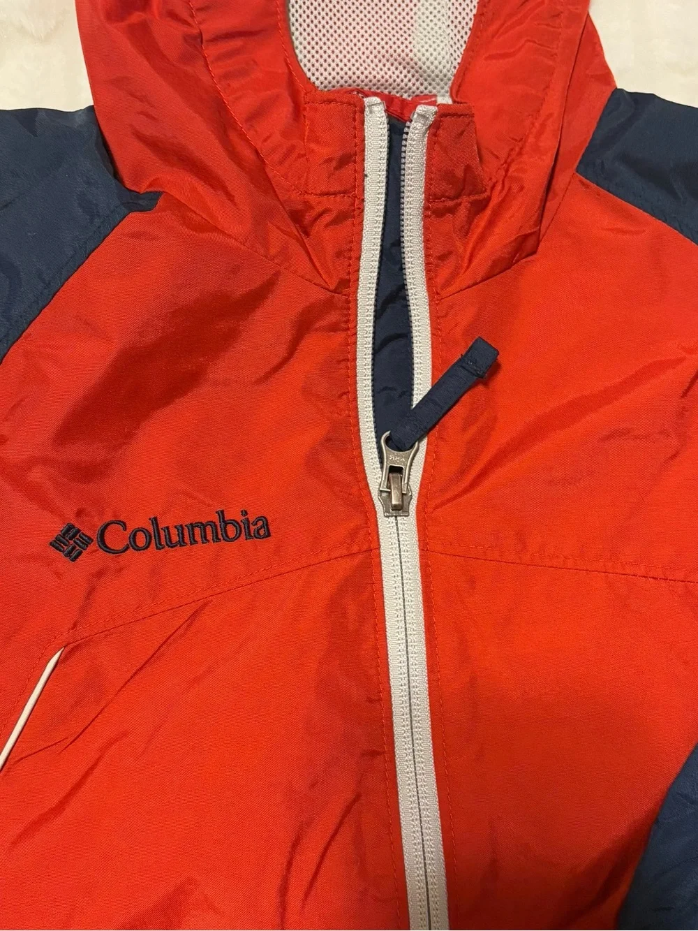 Columbia Red and Navy Hooded Windbreaker Boys Size 6/7